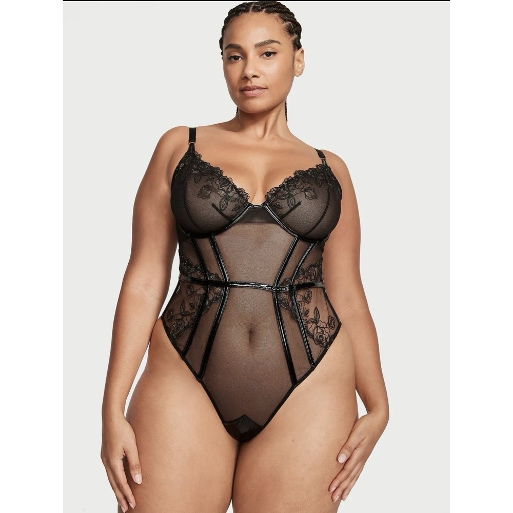 Victoria's Secret Very Sexy Midnight Affair Lace Unlined Teddy Bodysuit Medium